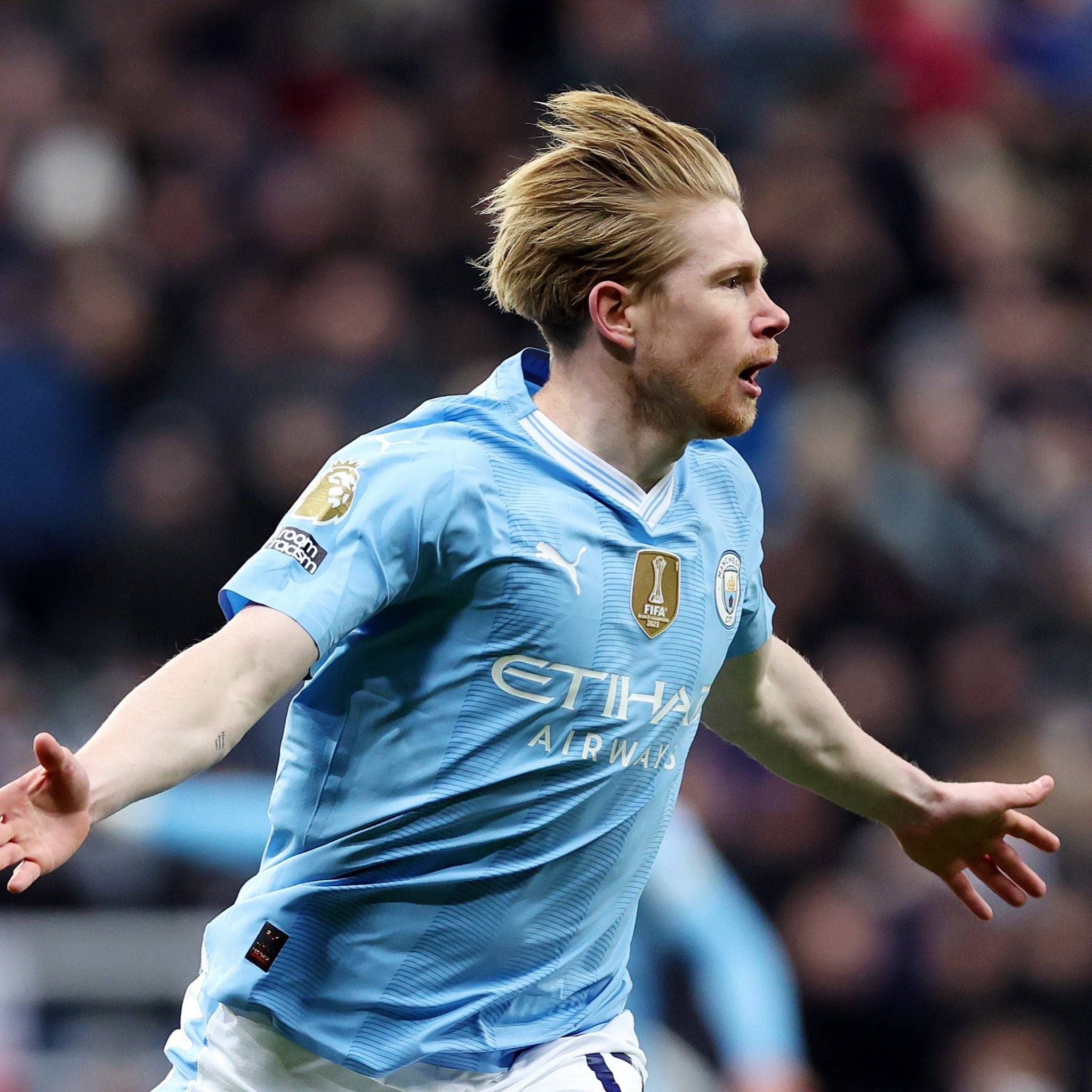 千胜教头！全队疯狂朝卡莱尔浇水庆祝 状元签概率14%已放眼明年